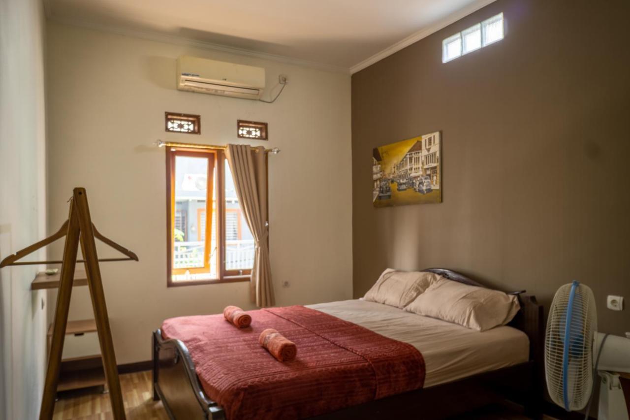 Zenrra House Hotell Bandung Eksteriør bilde