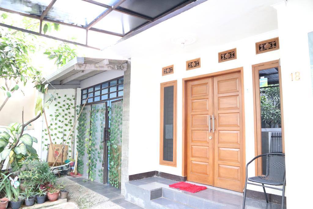 Zenrra House Hotell Bandung Eksteriør bilde