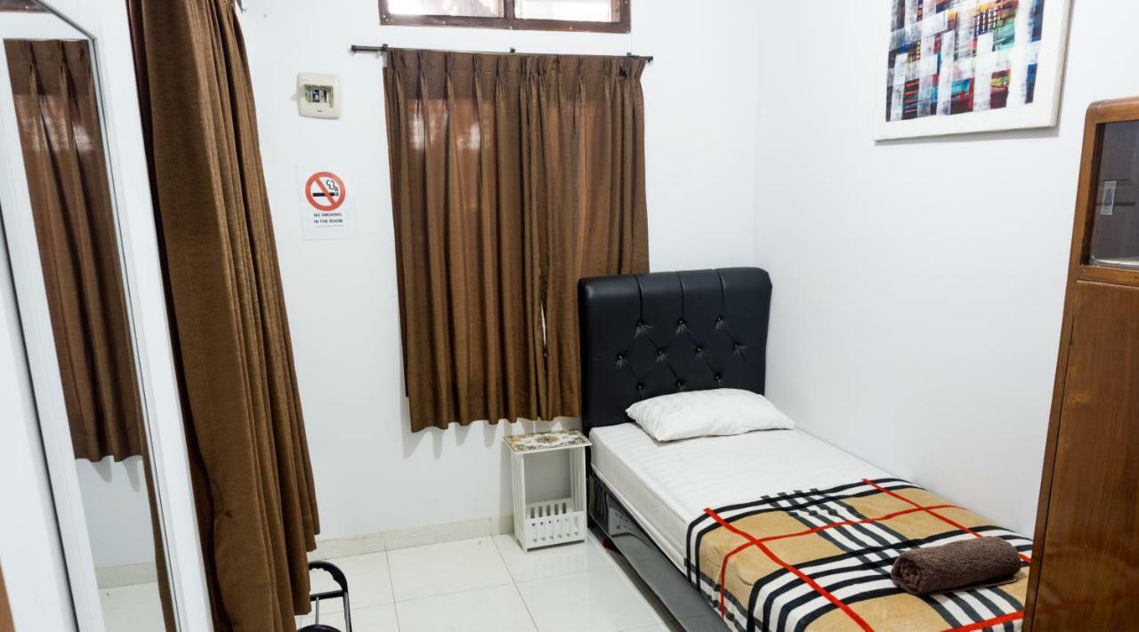 Zenrra House Hotell Bandung Eksteriør bilde