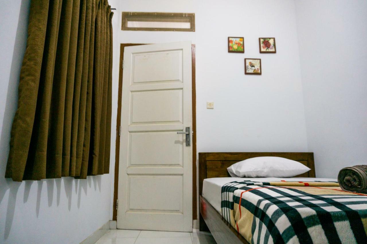 Zenrra House Hotell Bandung Eksteriør bilde