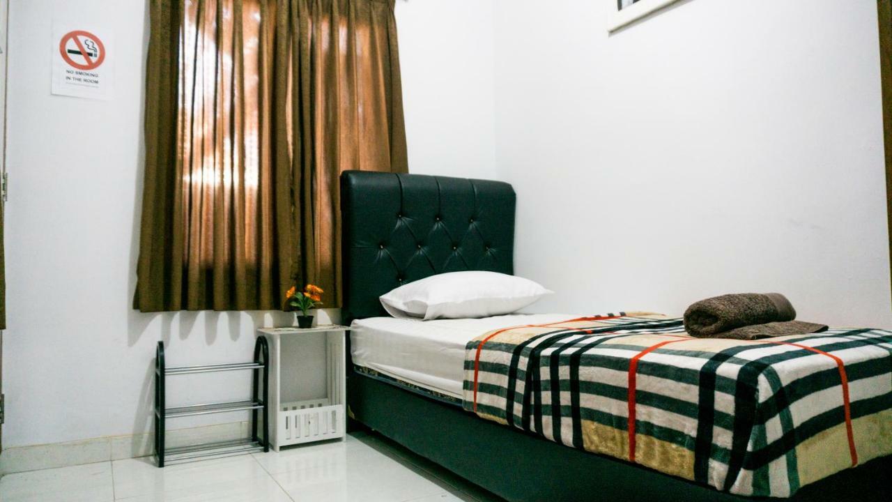 Zenrra House Hotell Bandung Eksteriør bilde